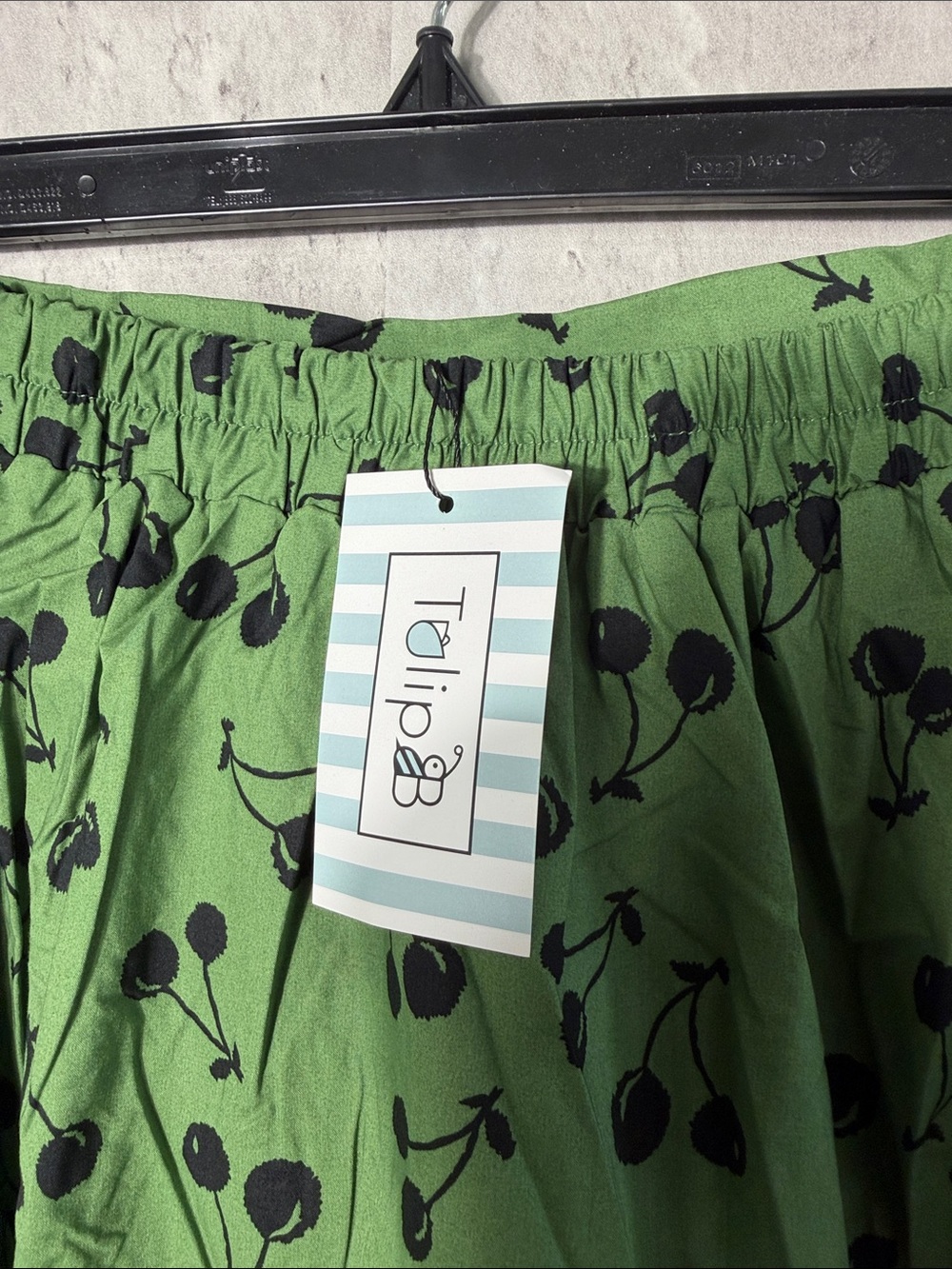 NWT TULIP B Green Cherry-Print A-Line Skirt - Picture 3 of 3